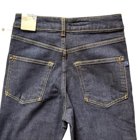 Anthropologie Pilcro The Split Straight Jeans Size 25 NWT