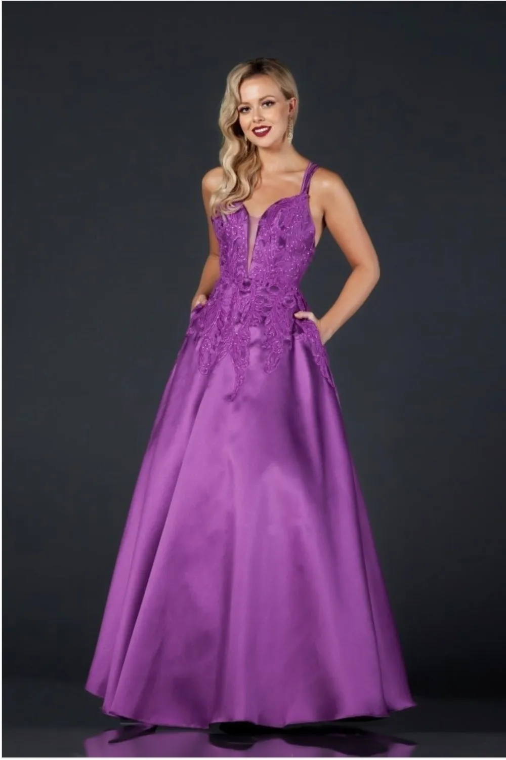 Aspeed Evening Gowns L2401