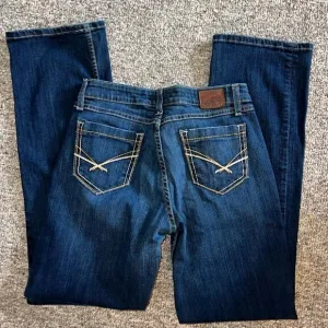 BKE “Taylor” bootcut jeans 28L