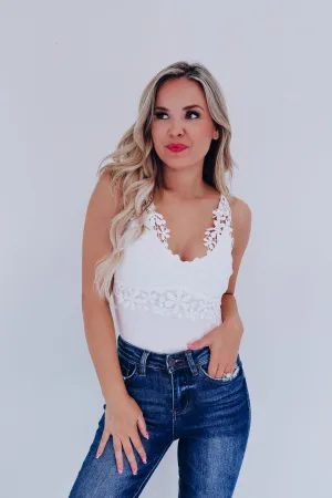 Dainty Daisy Crochet Tank - White