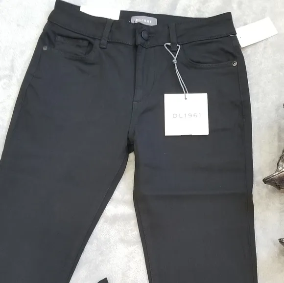 DL1961 Elodie Intasculpt Boot Riker Jeans Black