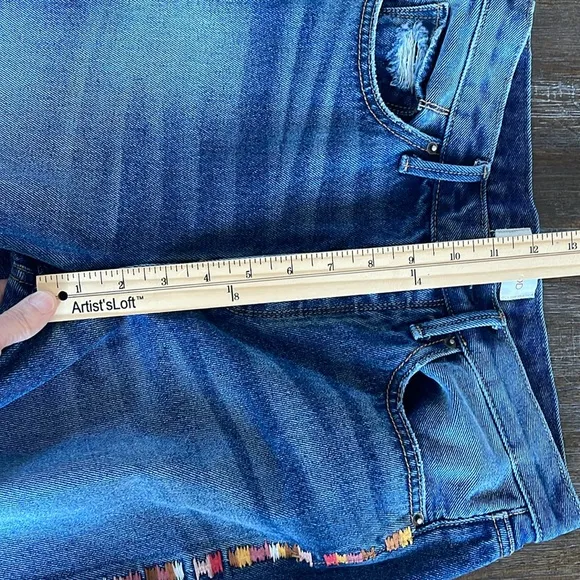 Driftwood Royce Straight Crop Jeans in Kaleidoscope Embroidery Size 27 Boho EUC