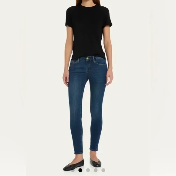 FRAME &quot; Le Skinny de Jeanne &quot; Jeans 28