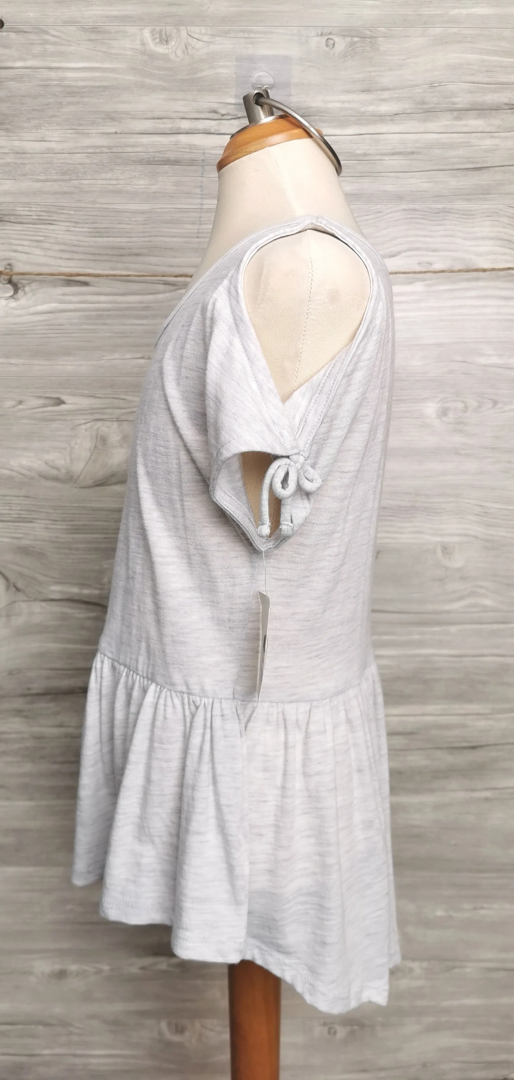 GIRL SIZE MEDIUM (8/10 YEARS) - TUCKER & TATE, Soft & Flowy T-shirt NWT B47