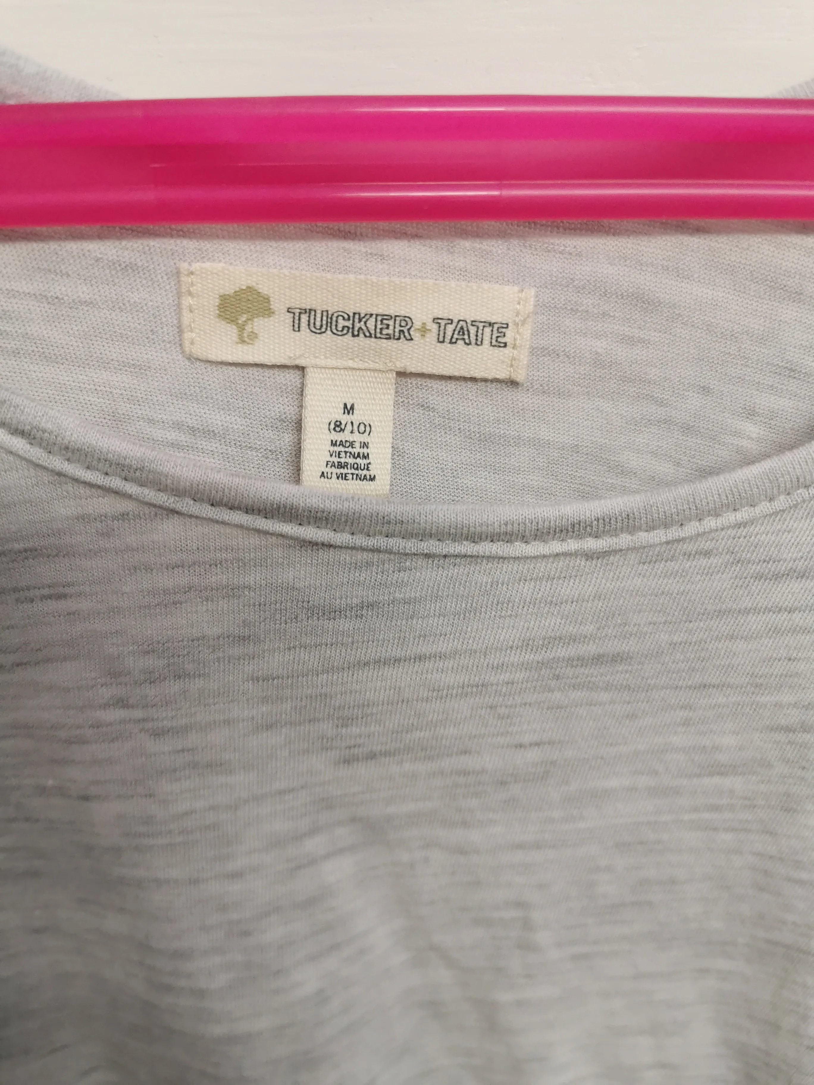GIRL SIZE MEDIUM (8/10 YEARS) - TUCKER & TATE, Soft & Flowy T-shirt NWT B47