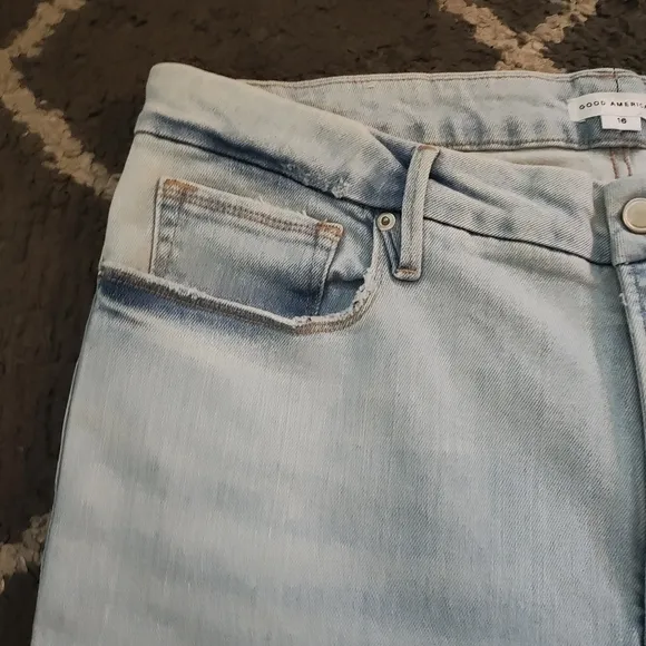 Good American Good Classic Natural Fray Hem High Rise Jeans
