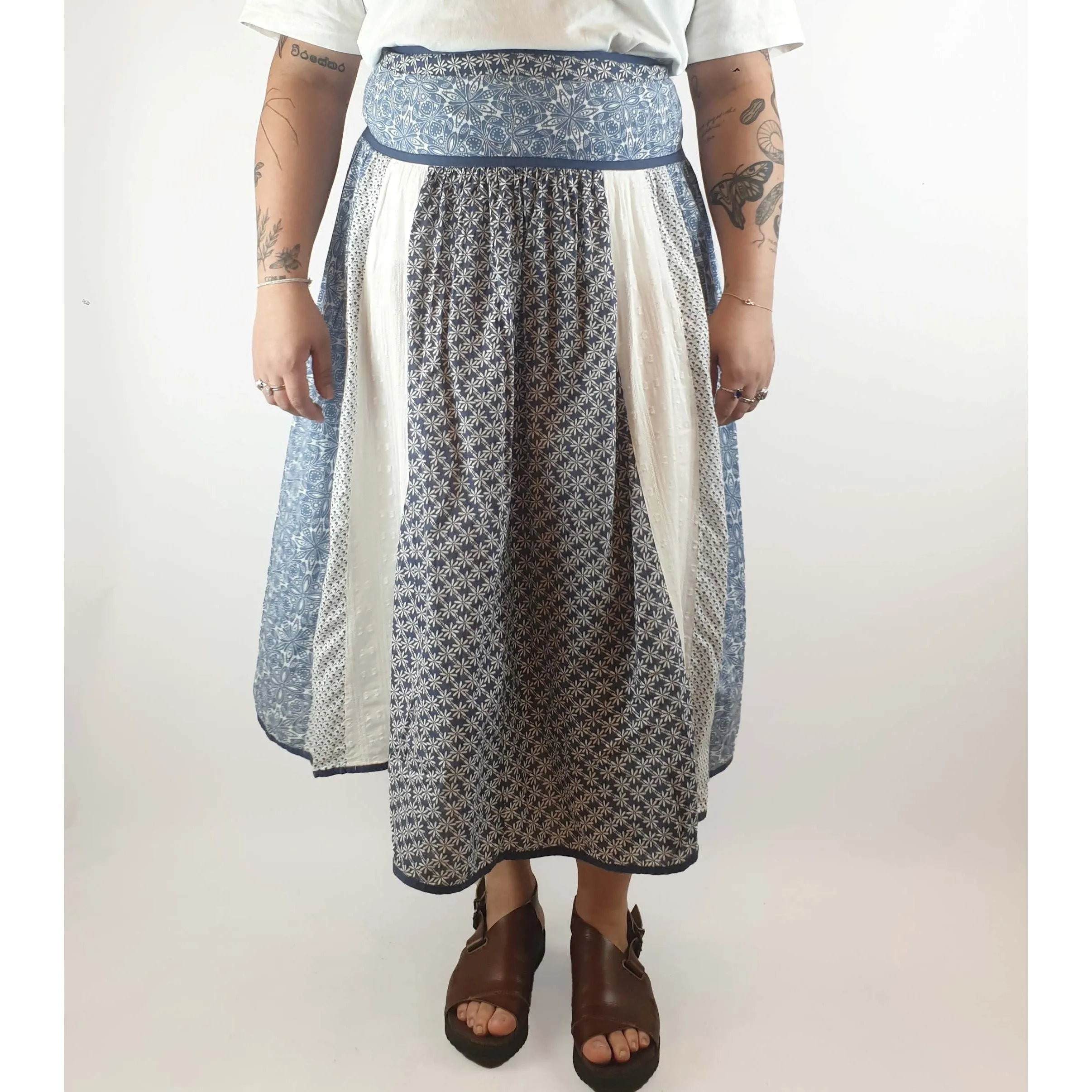 Handmade pre-owned long skirt with mulitple panels fits size 14