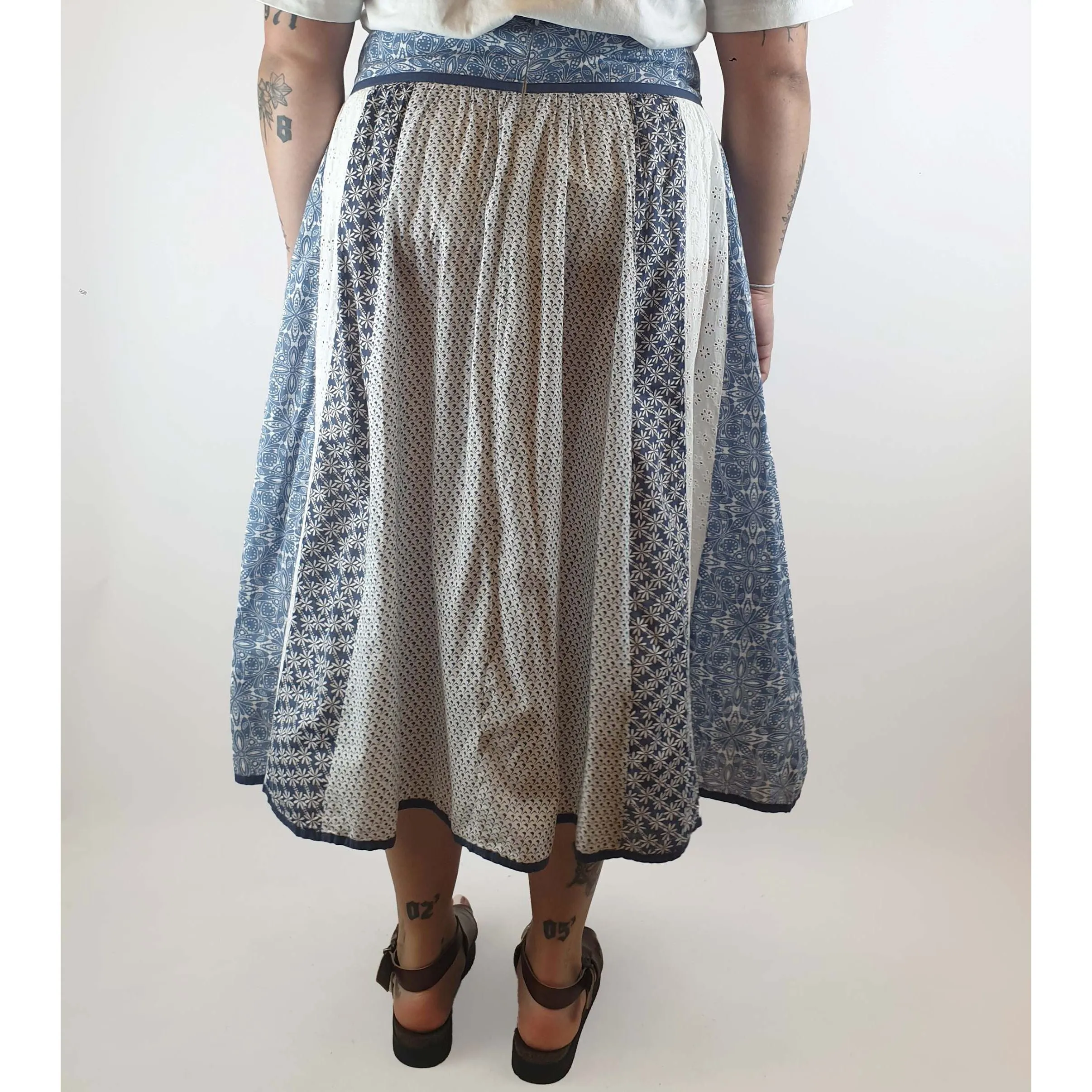 Handmade pre-owned long skirt with mulitple panels fits size 14