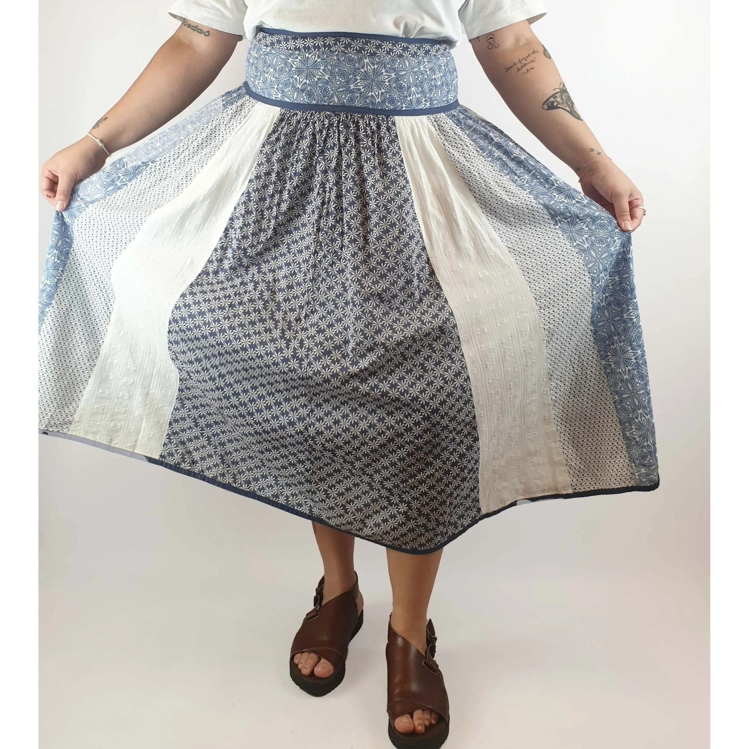 Handmade pre-owned long skirt with mulitple panels fits size 14