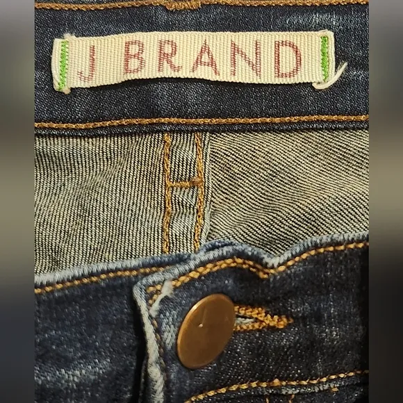 J BRAND Cigerette Leg Heirloom 26 Jeans