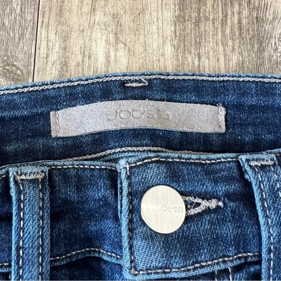 Joe’s Jeans the Provocateur Petite Bootcut in “Wicked” Medium Wash