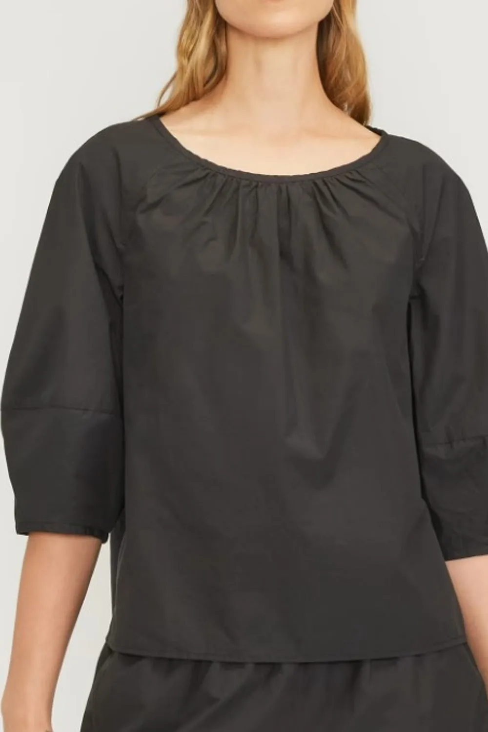 Jubilant Black Top