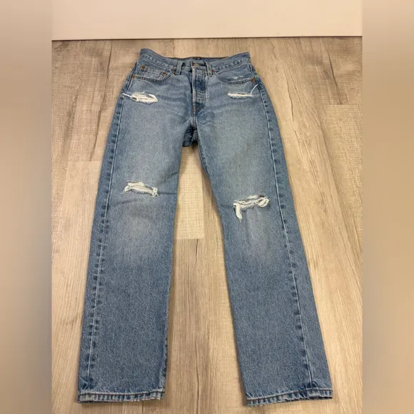 Levi’s 501 Slim Straight Leg Jeans Size 26