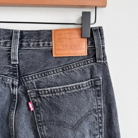 LEVI’S • Baggy Bootcut in Boot Barn Black • 24