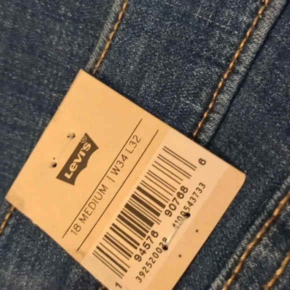 Levi's classic bootcut jeans size 18