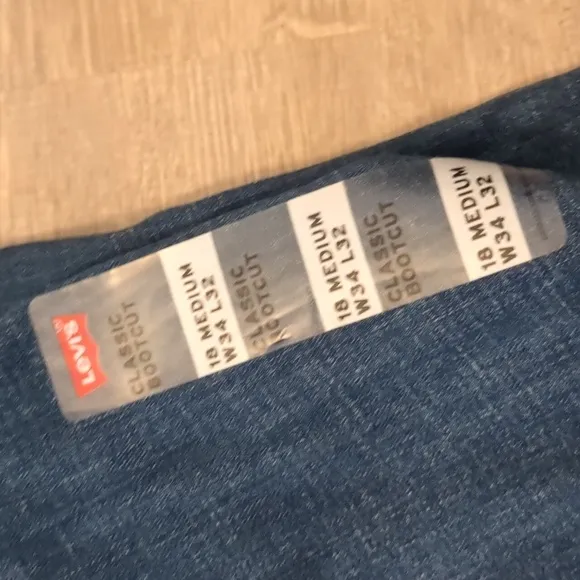 Levi's classic bootcut jeans size 18