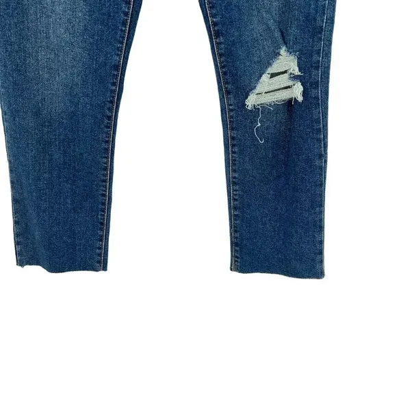 Levi's Wedgie Fit Straight Jeans Medium Destructed Size 29