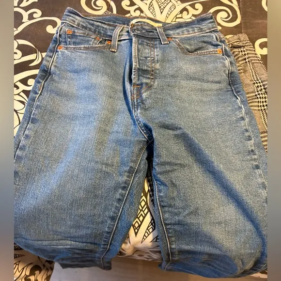 Levi’s Wedgie Jeans Straight-Leg High Rise Cropped size 24
