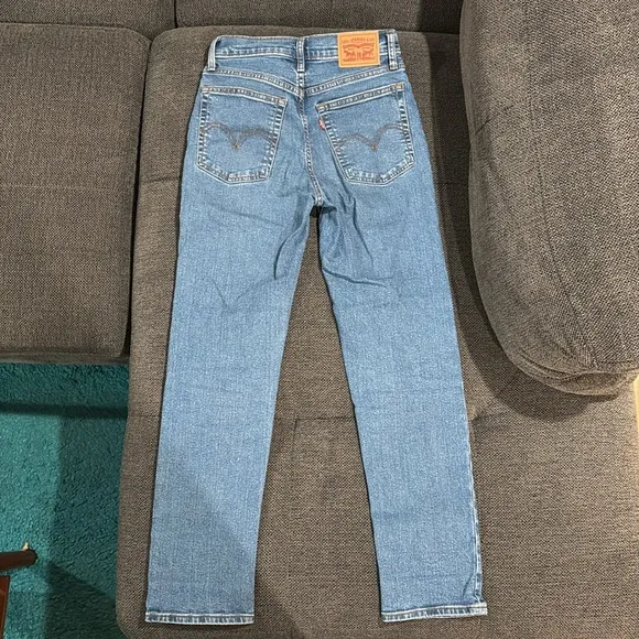 Levi’s Wedgie Jeans Straight-Leg High Rise Cropped size 24