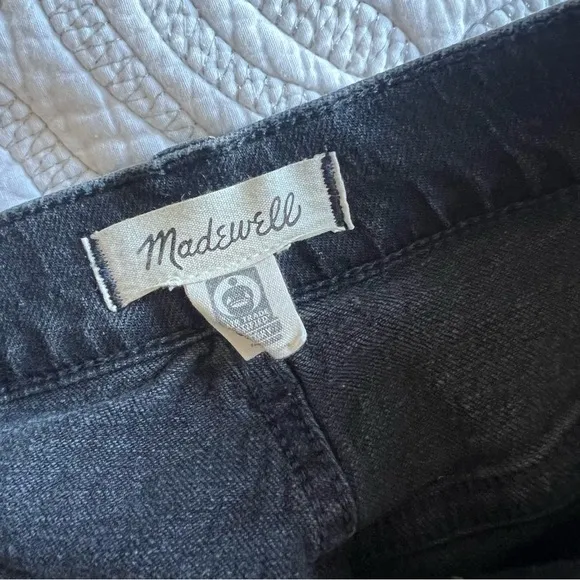 Madewell - The '90s Straight Jean - Belmere Wash