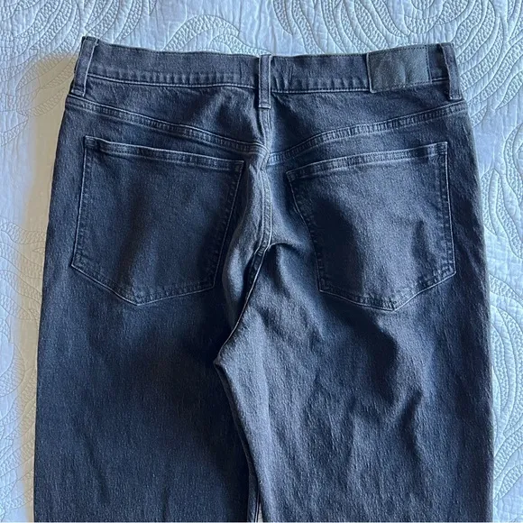 Madewell - The '90s Straight Jean - Belmere Wash