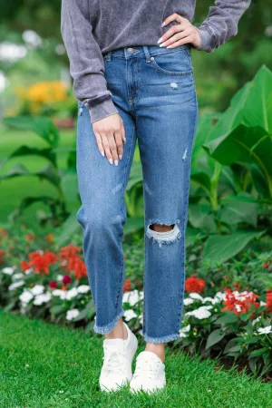 Medium Wash Fray Hem Straight Leg Jeans
