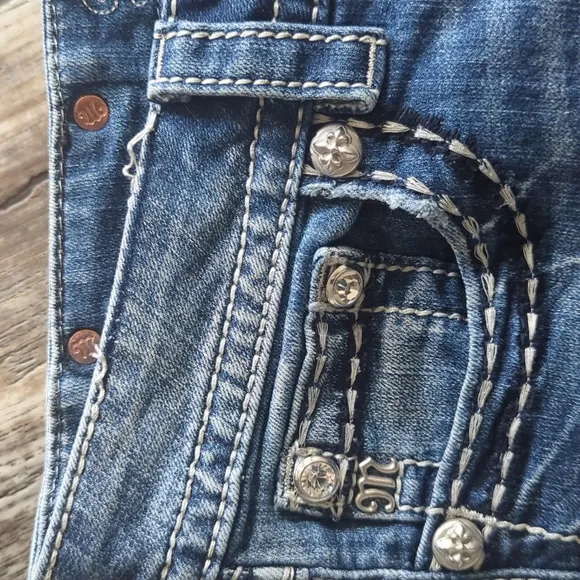 MISS ME Signature Rise bootcut jeans medium wash denim sz 28x34L The Buckle