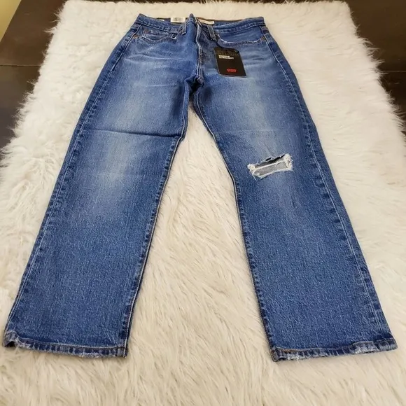 MSRP $98 Levi's Size 27 Wedgie High Waist Straight Leg Jeans