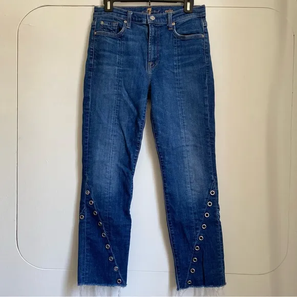 NWOT 7 for All Man Kind Edie Frayed Grommet Trim Jeans 28