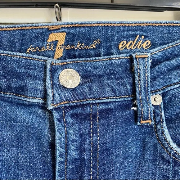 NWOT 7 for All Man Kind Edie Frayed Grommet Trim Jeans 28