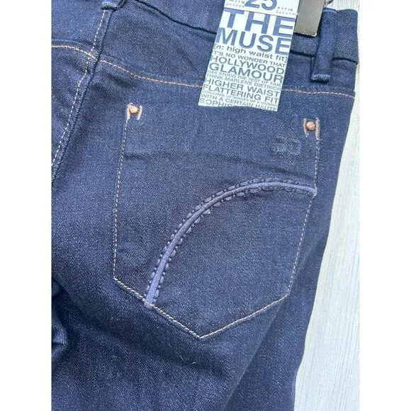 NWT Joe's Jeans The Muse Sophist Bootcut High Waist Denim Dark Wash Size 25