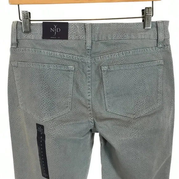 NWT Womens Size 2 2x27 NYDJ Gray Snakeskin Print Ankle Straight Leg Jeans
