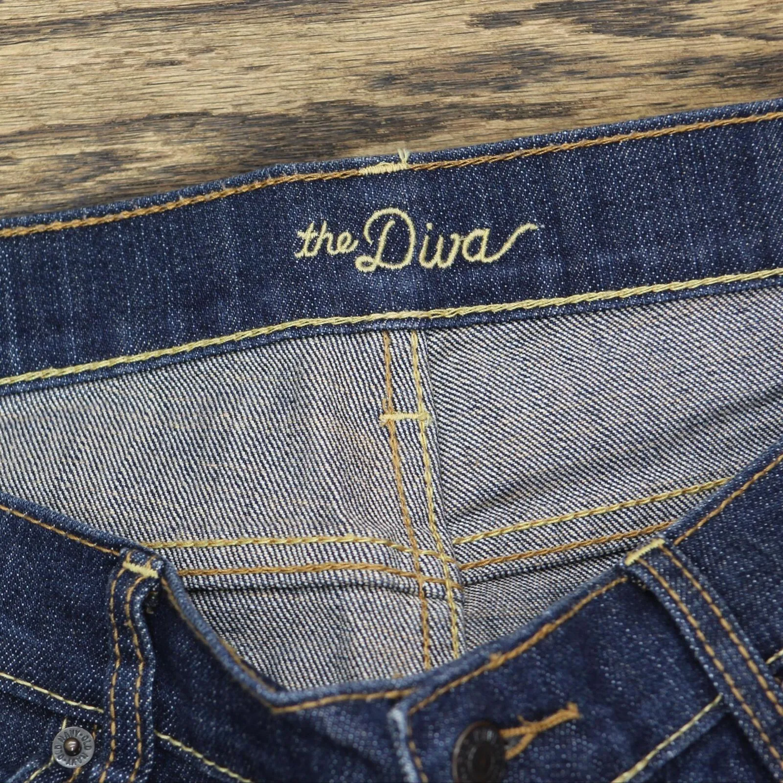 Old Navy Womens The Diva Stretch Denim Straight Leg Jeans Blue 8 Long