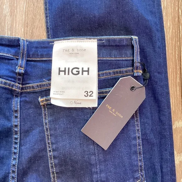 Rag &amp; bone high rise bootcut Jeans New with tags