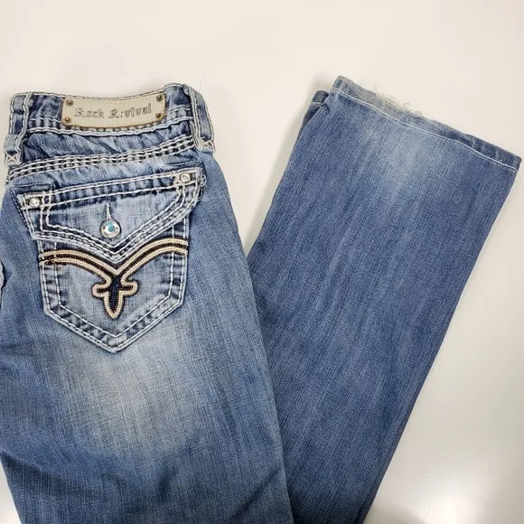 Rock  Revival  Elaina bootcut jeans size 26