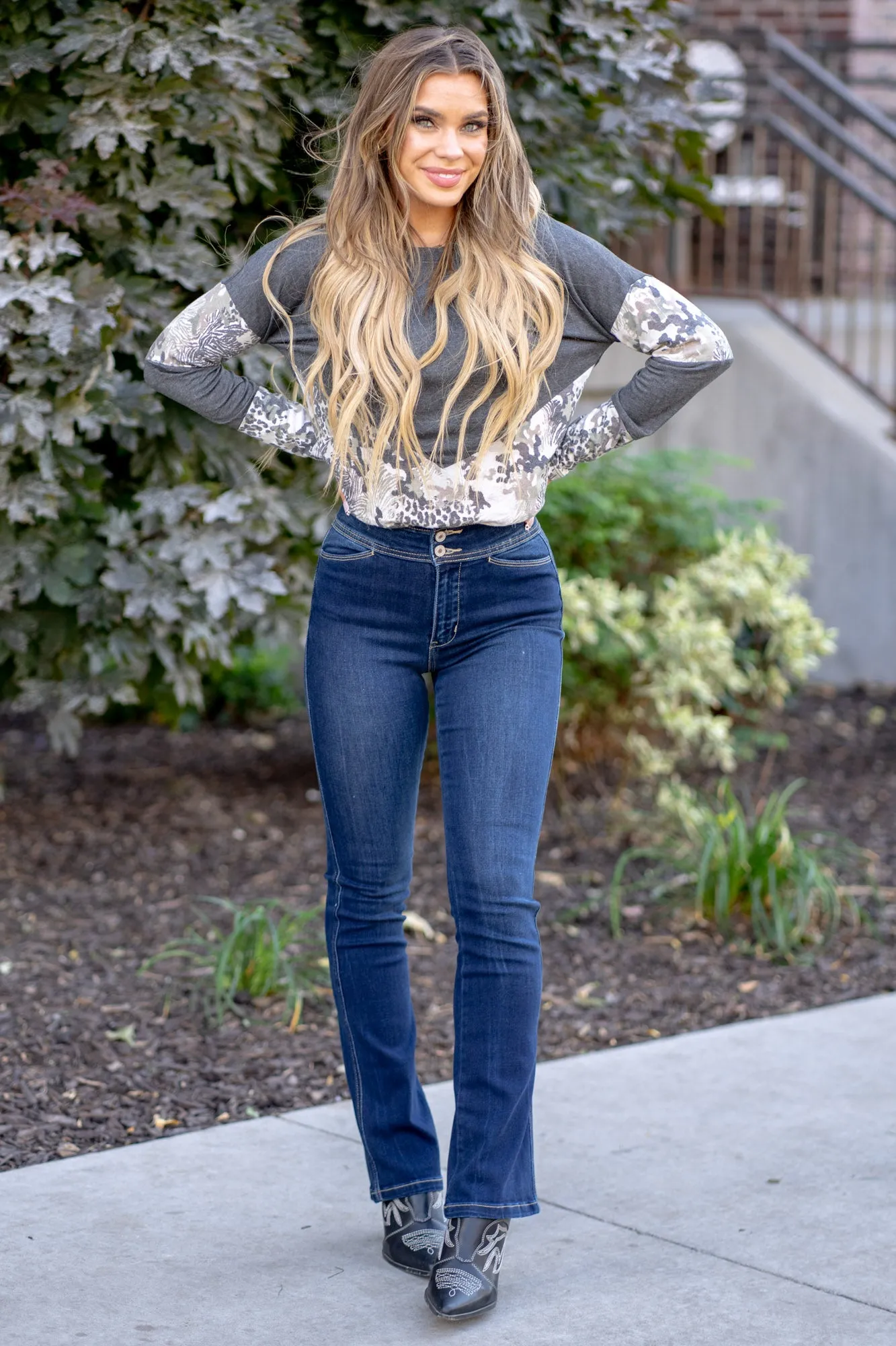 Seren High Rise Exposed Button Bootcut