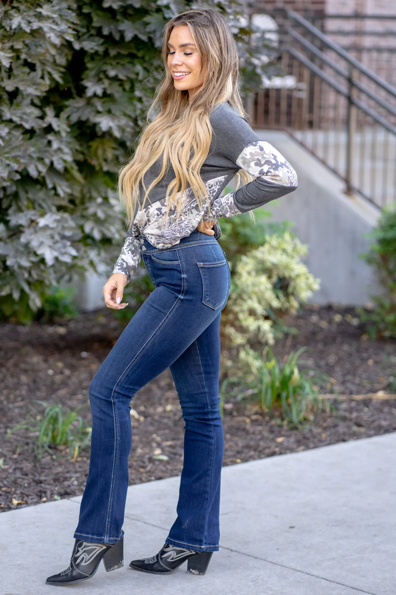 Seren High Rise Exposed Button Bootcut