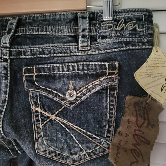 Silver Pioneer Women's Jeans 34 31 Distressed Bootcut Denim 34/31 NWT