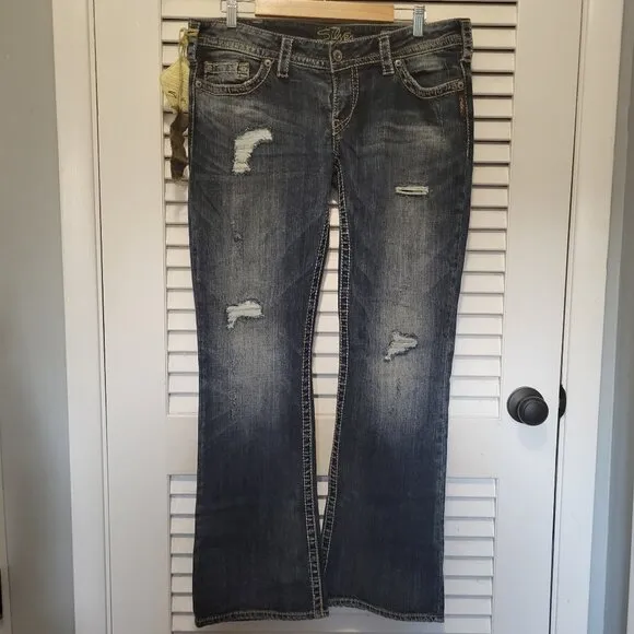 Silver Pioneer Women's Jeans 34 31 Distressed Bootcut Denim 34/31 NWT