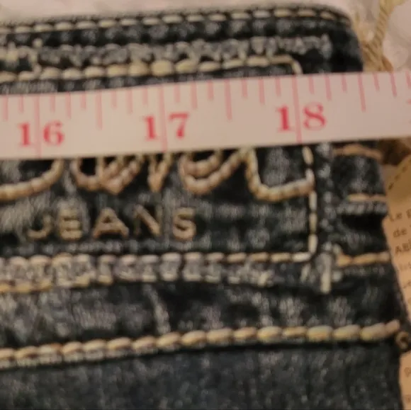 Silver Pioneer Women's Jeans 34 31 Distressed Bootcut Denim 34/31 NWT