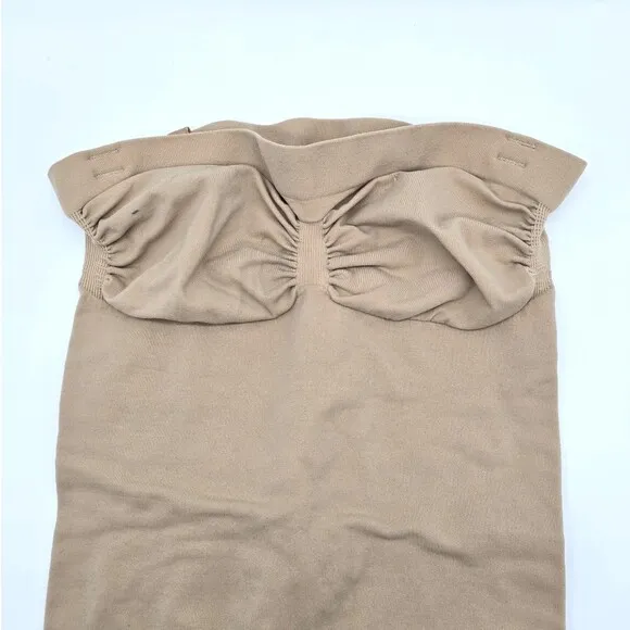 SKIMS Seamless Sculpt Strapless Shortie Bodysuit Size Large NWOT