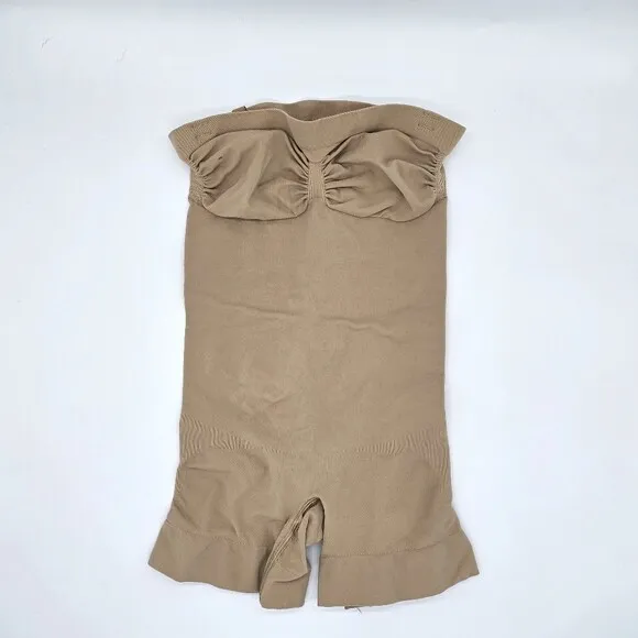 SKIMS Seamless Sculpt Strapless Shortie Bodysuit Size Large NWOT