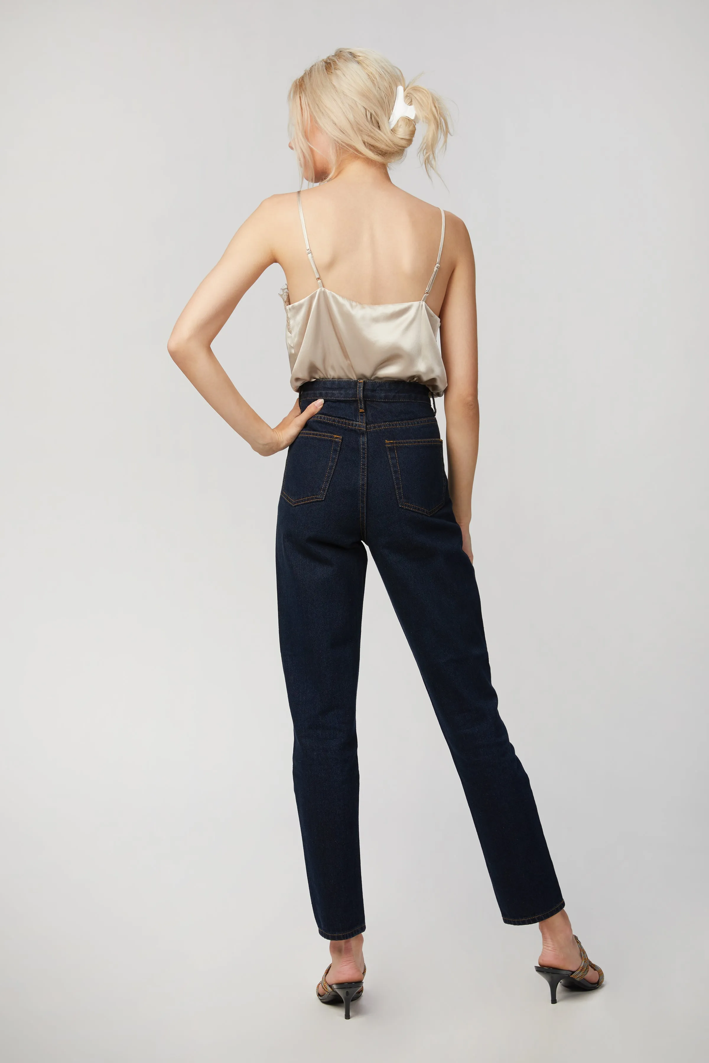 STRAIGHT LEG INDIGO DENIM