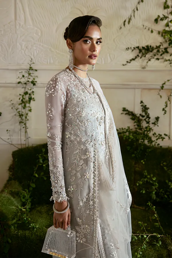 SUFFUSE | FREESHIA RTW '23 | AMBER