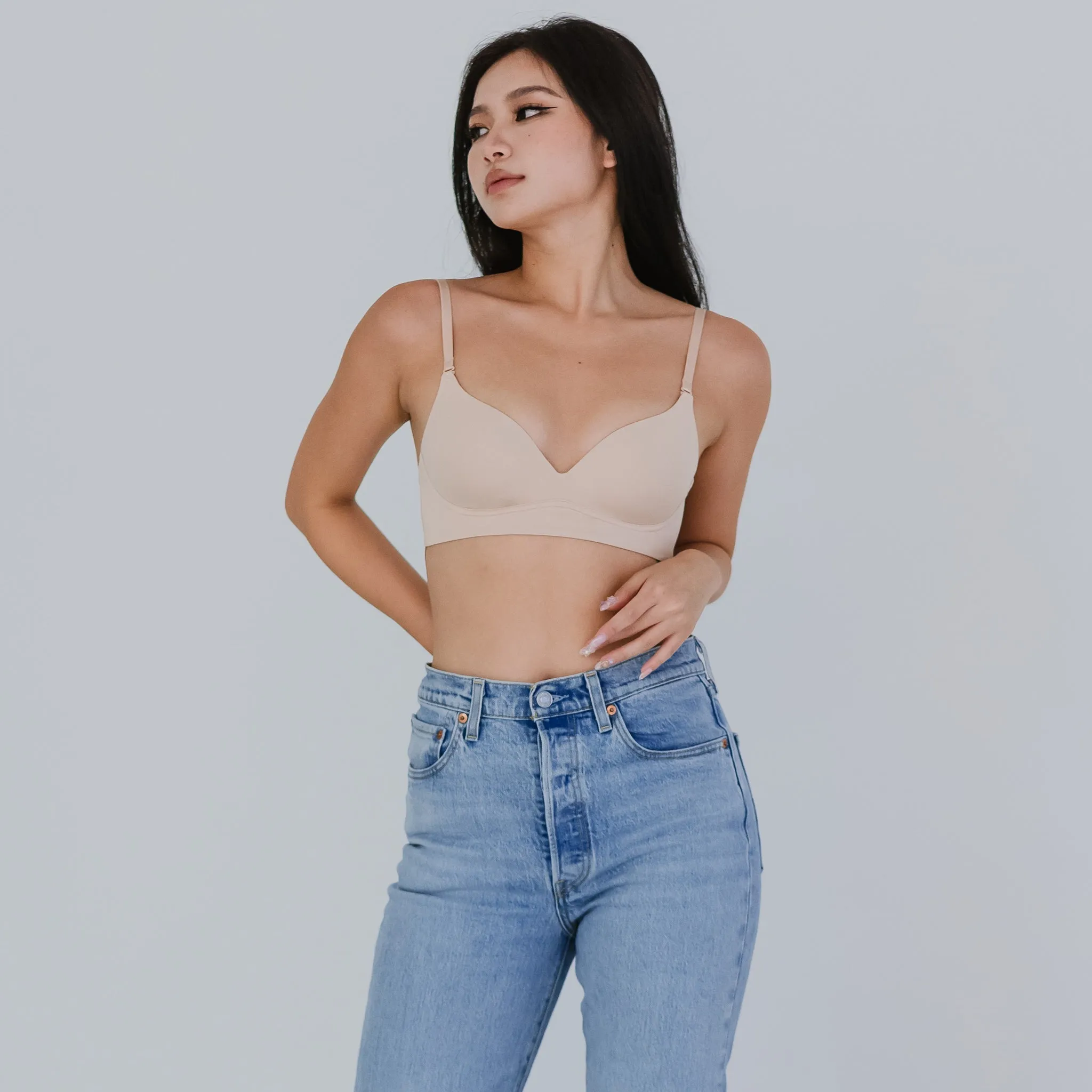 Timeless Essential! Plunge-Back Lightly-Lined Wireless T-Shirt Bra in Chai Tea