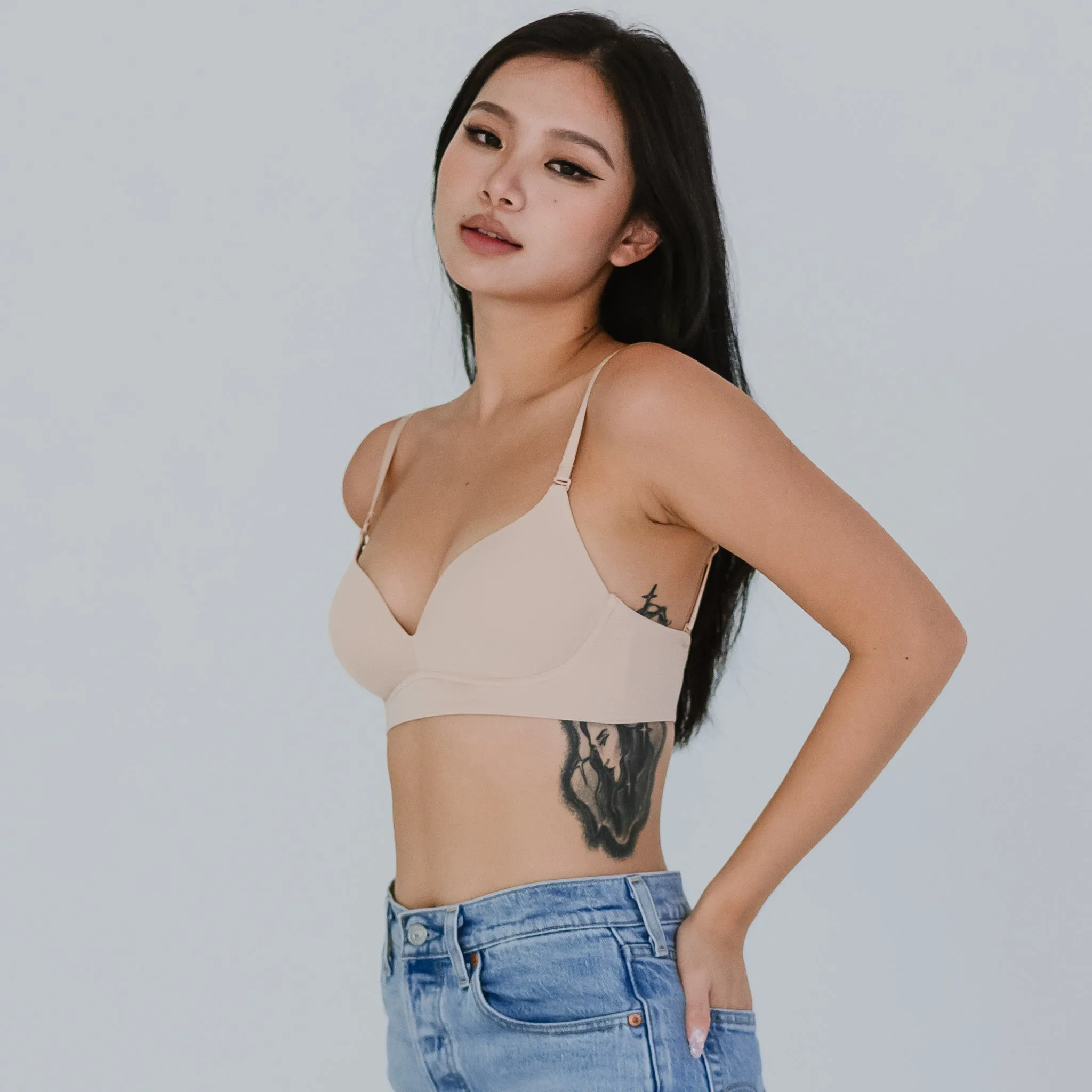 Timeless Essential! Plunge-Back Lightly-Lined Wireless T-Shirt Bra in Chai Tea