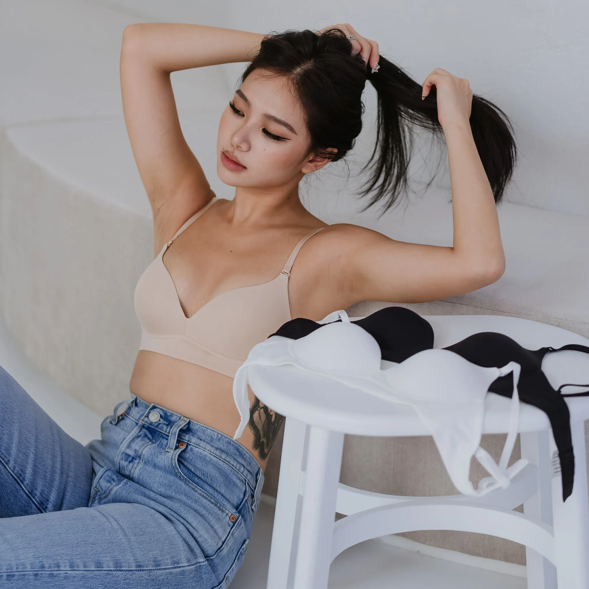 Timeless Essential! Plunge-Back Lightly-Lined Wireless T-Shirt Bra in Chai Tea