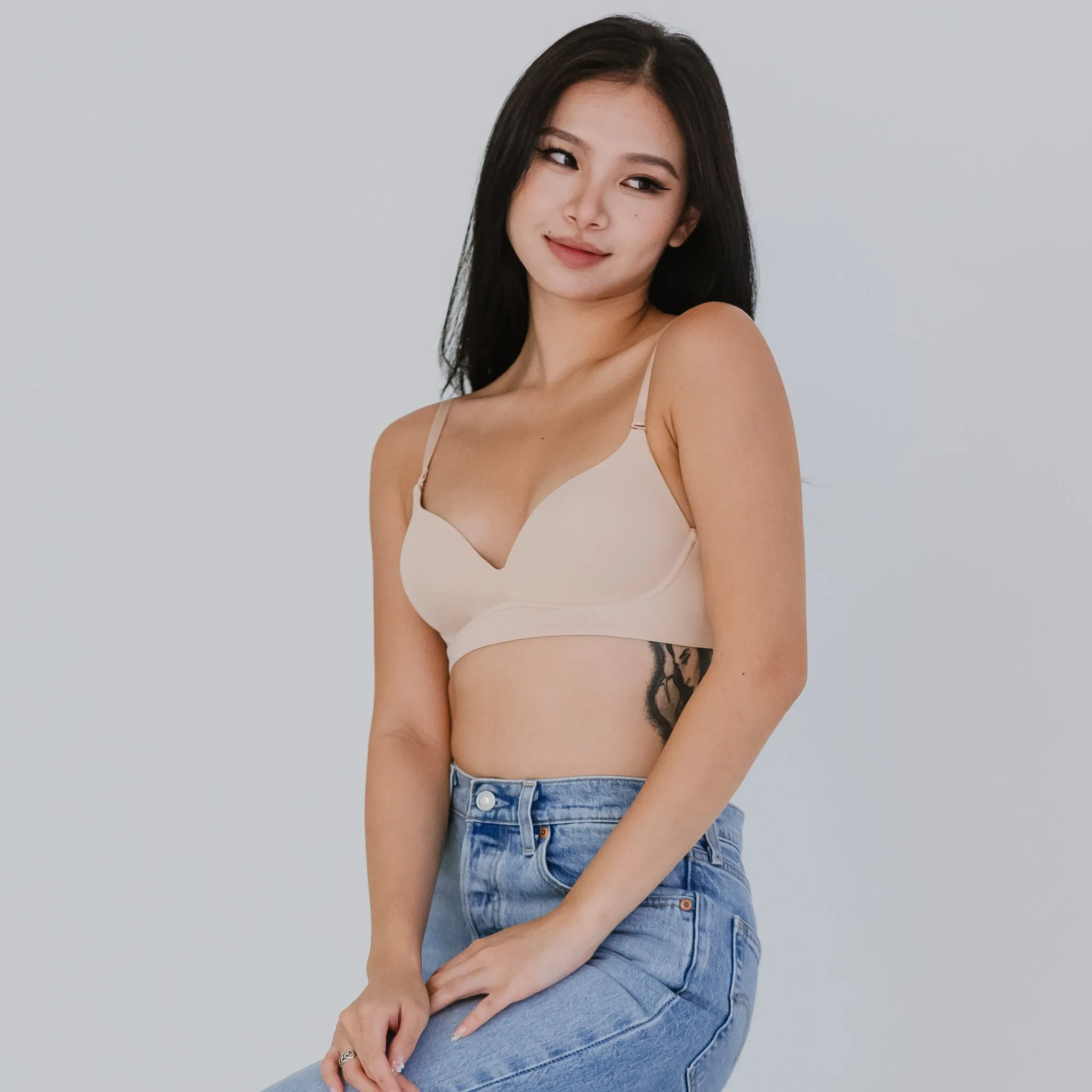 Timeless Essential! Plunge-Back Lightly-Lined Wireless T-Shirt Bra in Chai Tea