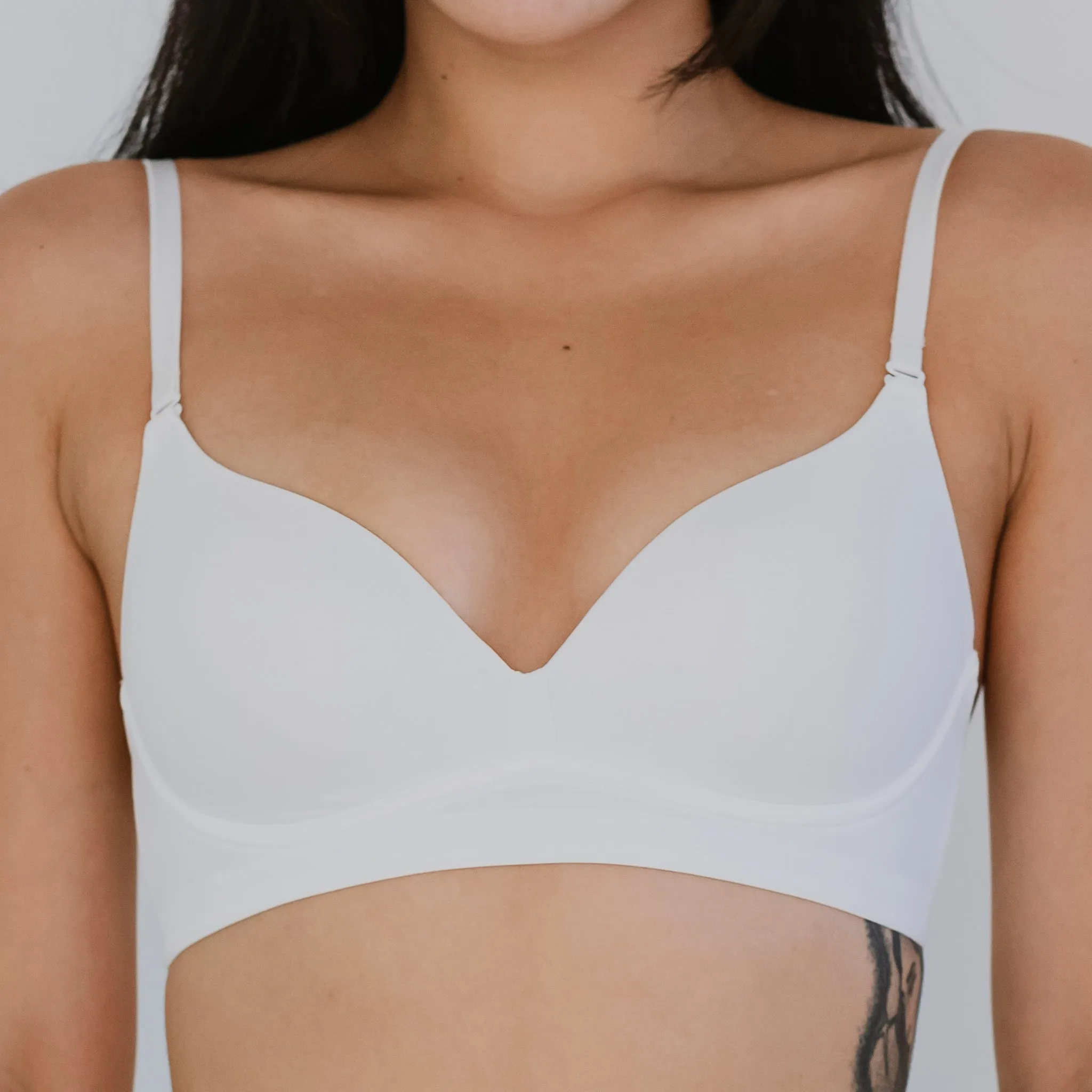 Timeless Essential! Plunge-Back Lightly-Lined Wireless T-Shirt Bra in White