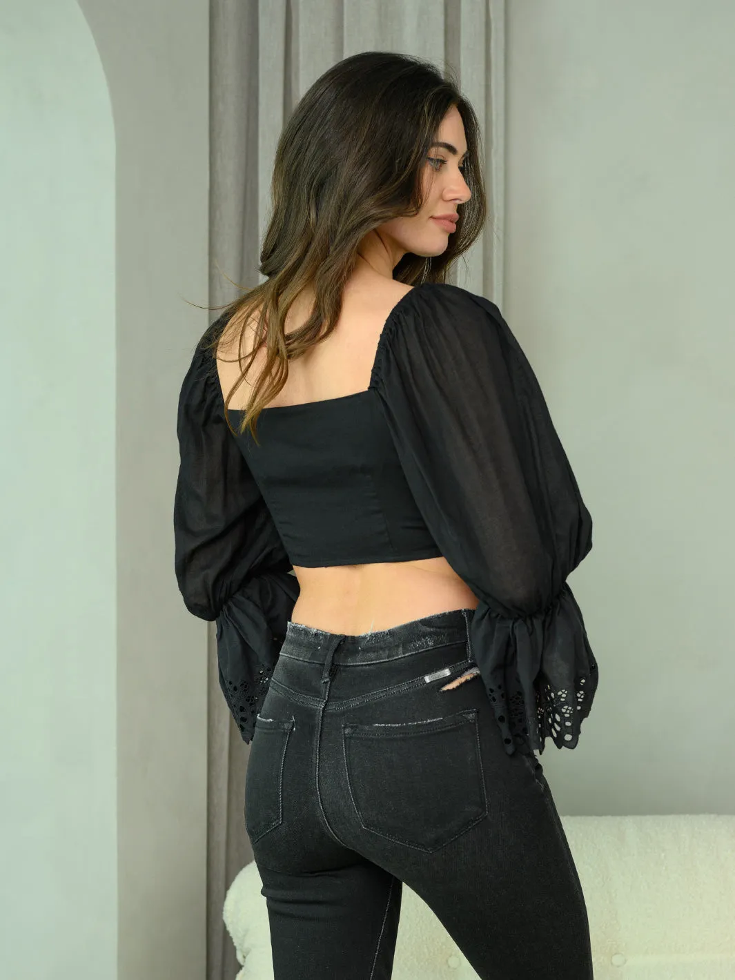 WOMEN'S LONG BELL SLEEVE BUTTON UP CROP TOP